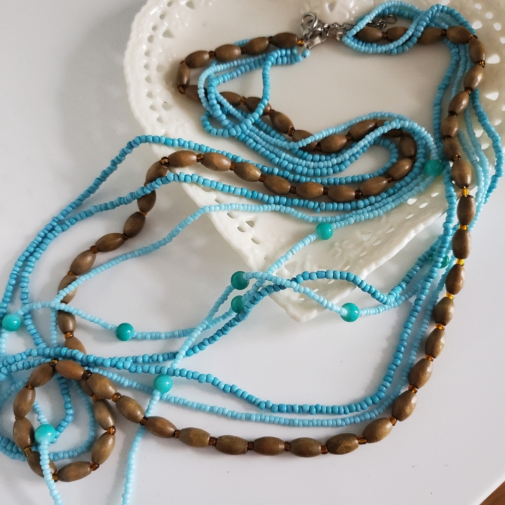 MULTI-LAYERED BEADED NECKLACE